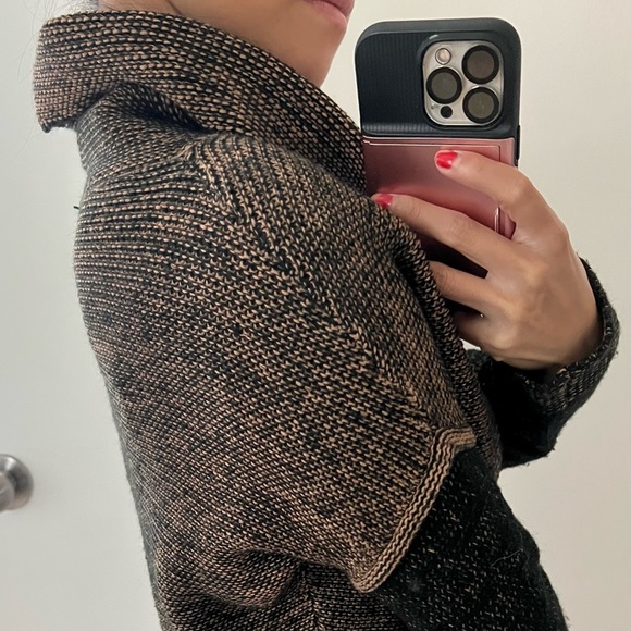 Zara Size Small Black and Gold Loose Cowl Turtle Neck Sweater - Picture 3 of 5